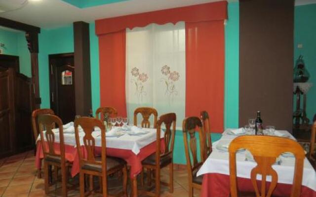 Hostal Restaurante Reina