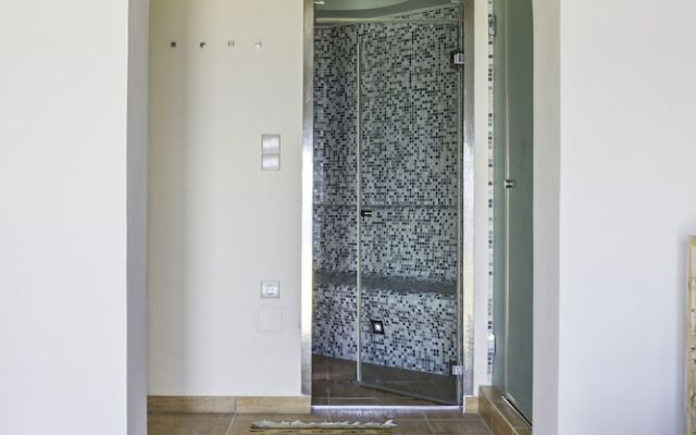 Dionysos Luxury Villa