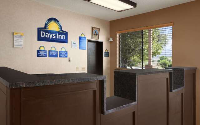 Days Inn by Wyndham Cortez