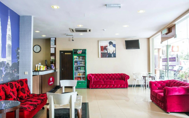OYO 91105 D Nice Inn Hotel