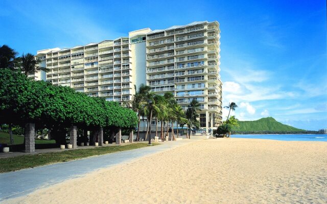 Waikiki Shore by OUTRIGGER