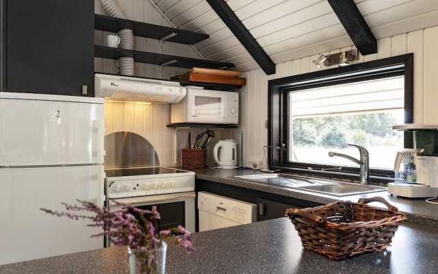 6 Person Holiday Home in Blavand