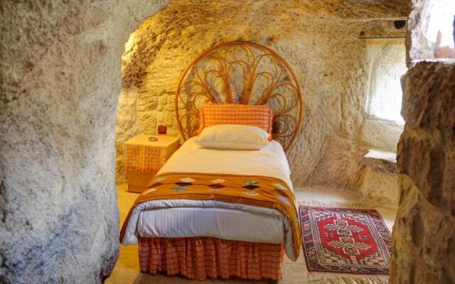 Gibos Cave Hotel