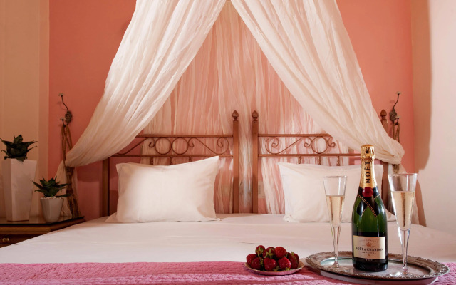 Socrates Hotel Apartments