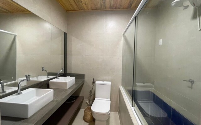 Impeccable 4-bedroom Beach House With a Great View