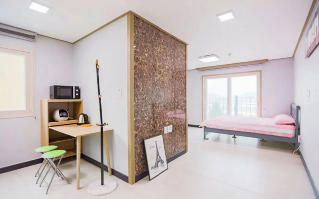 Namhae Gonige Pension