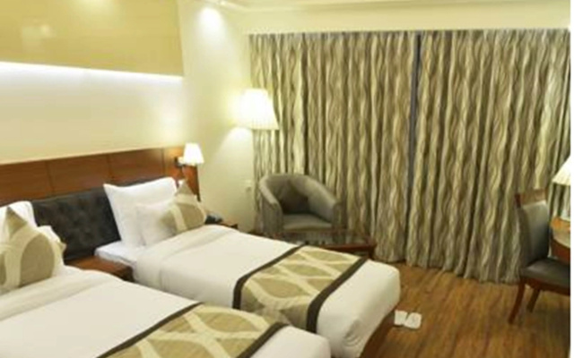 Hotel Regent Grand – Guest Rooms – Delhi