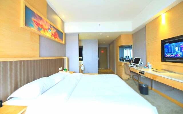 Neat Hotel