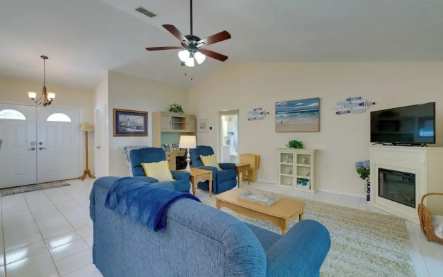 Canal-front Retreat in Crystal River!