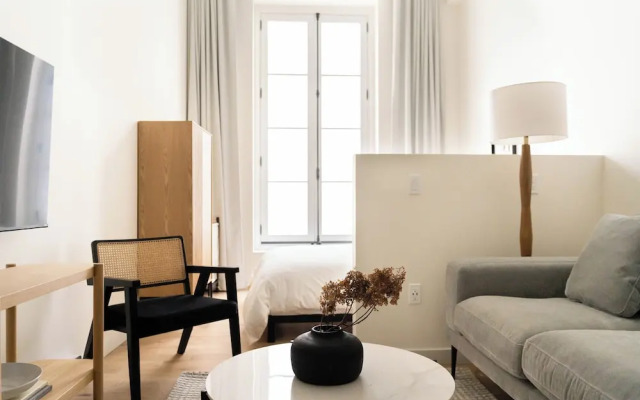 Maison Place Jacques-Cartier by Luxury In Transit