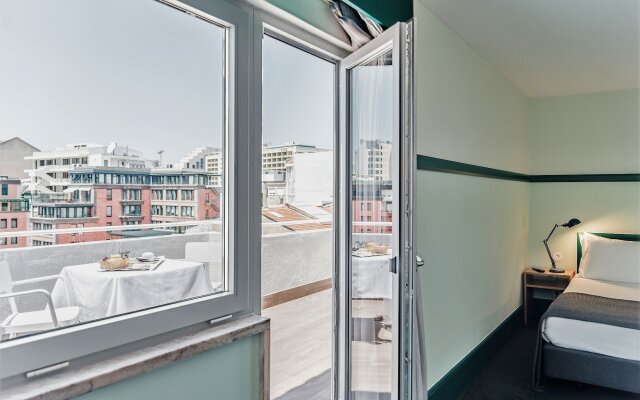 Holiday Inn Express and Suites Lisbon Principe Real by IHG