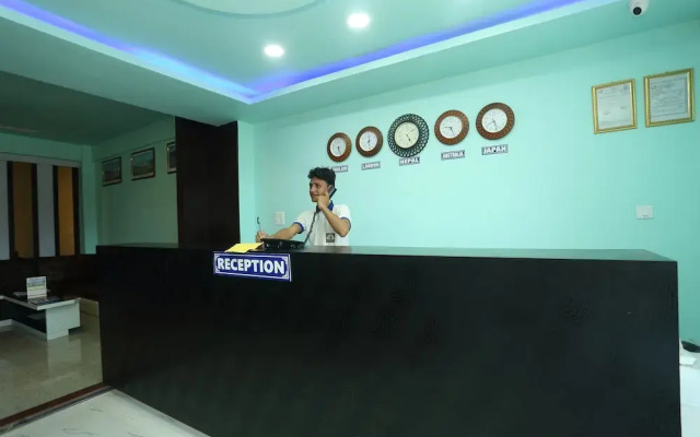 Capital O 629 Grand Cosmo Lumbini Hotel