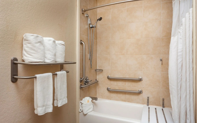 Holiday Inn San Antonio Northwest - SeaWorld Area