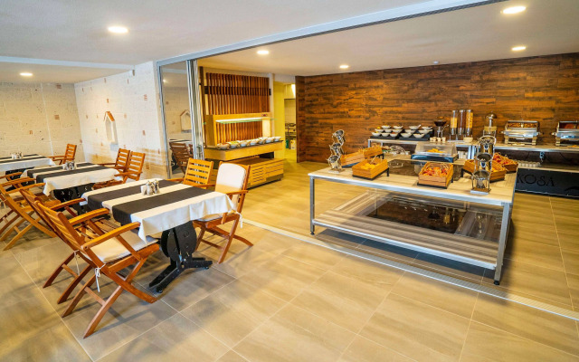 Kosa Otel Çeşme