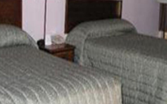 Budget Host Inn And Suites