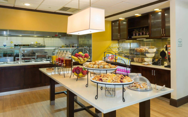 Hilton Garden Inn Buffalo Airport
