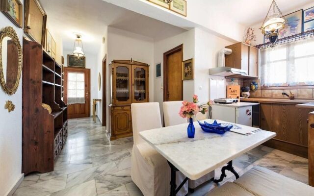Ricos Two Bedroom Apartment - Naoussa Paros