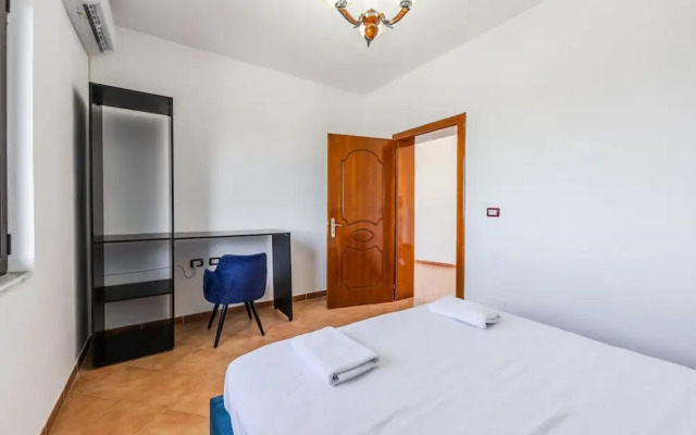 Red House 2 in Shkod r