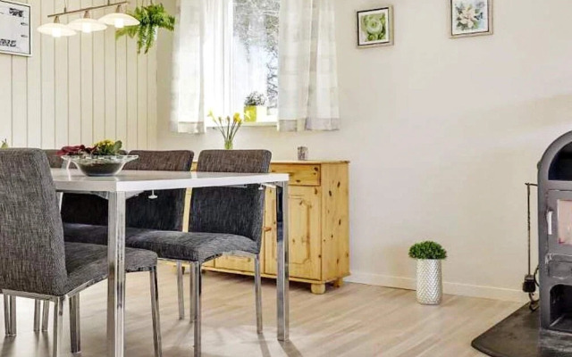 6 Person Holiday Home in Hals