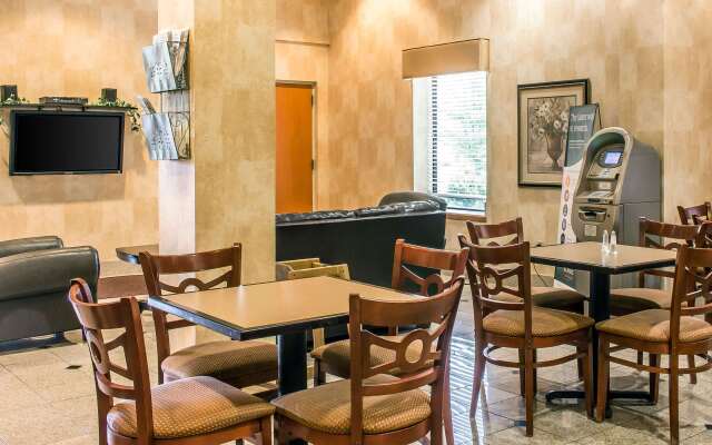Quality Inn Hackettstown - Long Valley