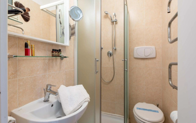 Sistina House Style HolidayHome x 6