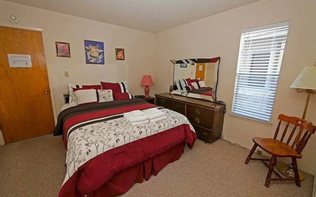 2074 Traverse Court