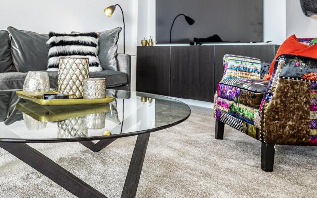 LAE13.1D- Apotel  Estepona hills by Roomservices