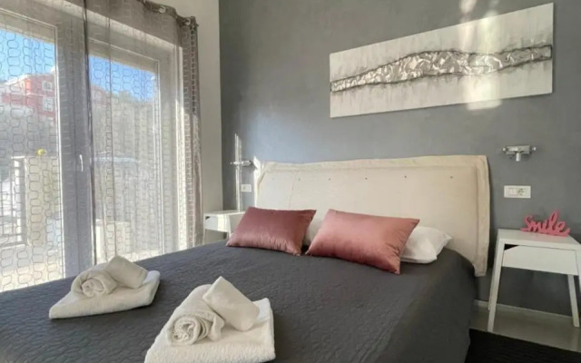 Apartment Lounge