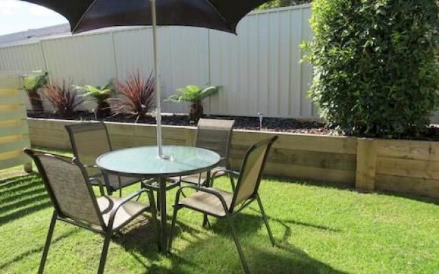 Chapman Court Holiday Units