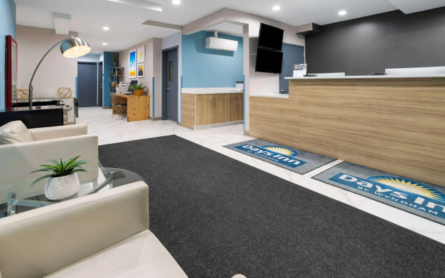 Days Inn By Wyndham Staten Island