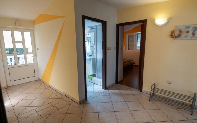 Suzy - 80m From the sea - A2 Četvorka