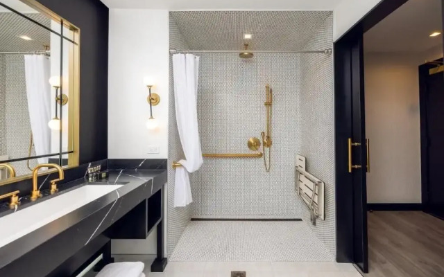 The Godfrey Hotel Hollywood