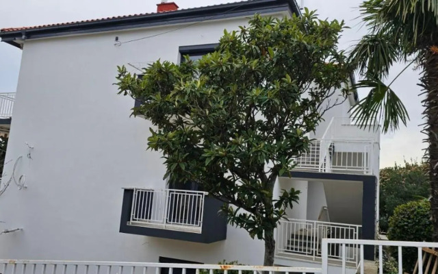 Sea view Nona Apartment