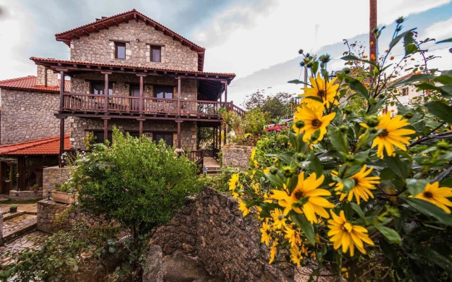 Pera Alonia Guest House