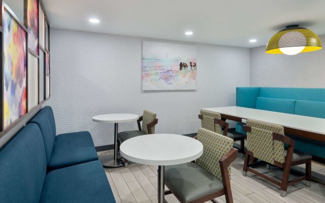 Hampton Inn Salisbury