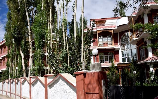 Hotel K2 Continental - Leh
