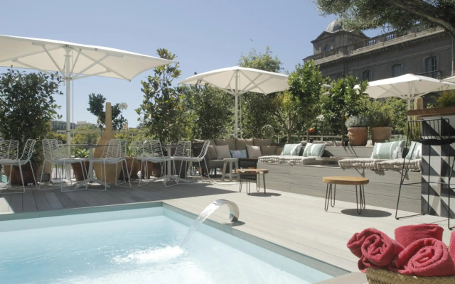 Hotel Oasis