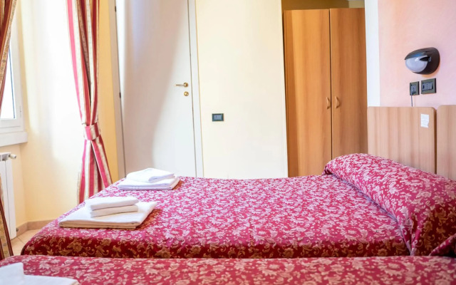 Hotel Ferrarese Roma