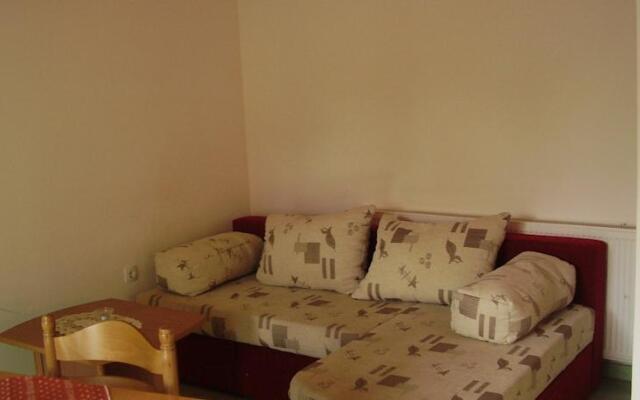 Apartments Larma