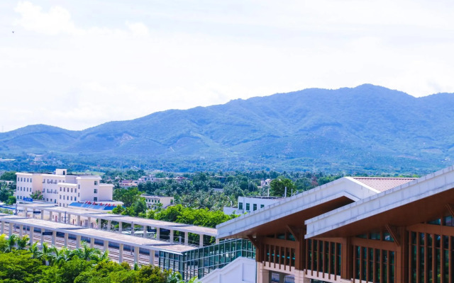 Sanya Phoenix  Airport Hotel