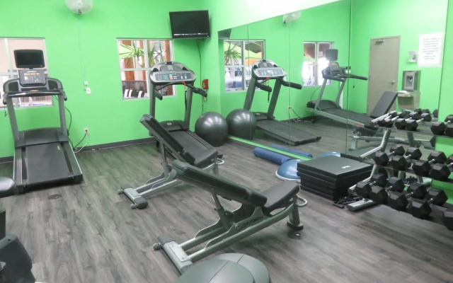 Holiday Inn Detroit Lakes by IHG