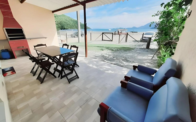 TF02 - Casa 42 Estaleiro - frente para o mar