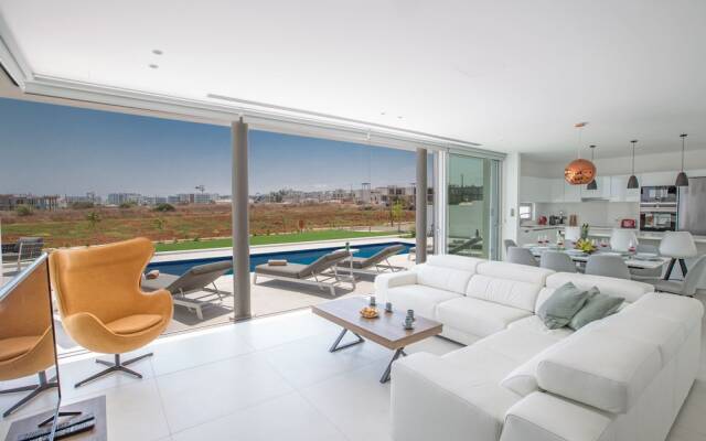 Protaras Holiday Villa Bp13