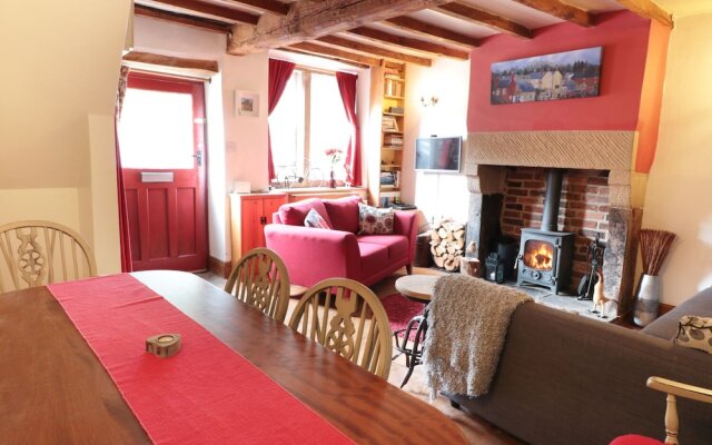 Holly Cottage