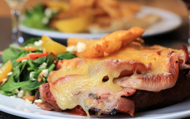 Mulga Country Motor Inn