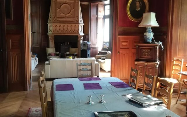 Château de la Chaise saint eloi