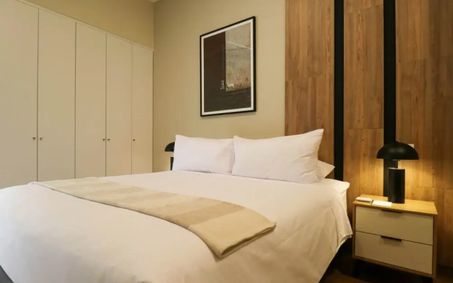w Beautiful 2BR w Terrace Near Kennedy Park