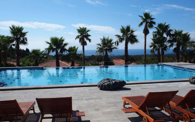 PalmValley Pool Villa Resort