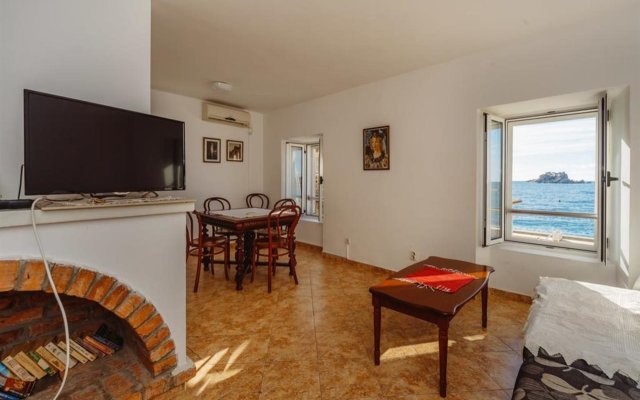 Apartments LIDO Petrovac