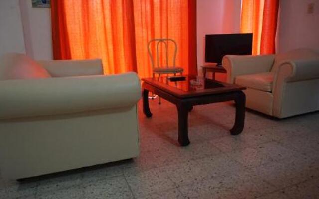 Ejecutivos ApartHotel